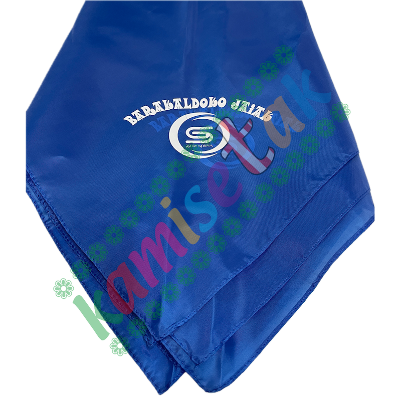 PAÑUELOS: EJEMPLOS  de pañuelos de fiesta personalizados.