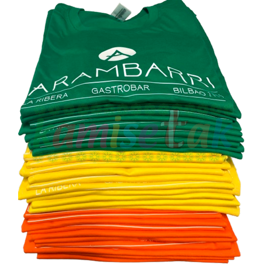 Camisetas de colores de BAR ARANBARRI, Mercado de la Ribera, BILBAO