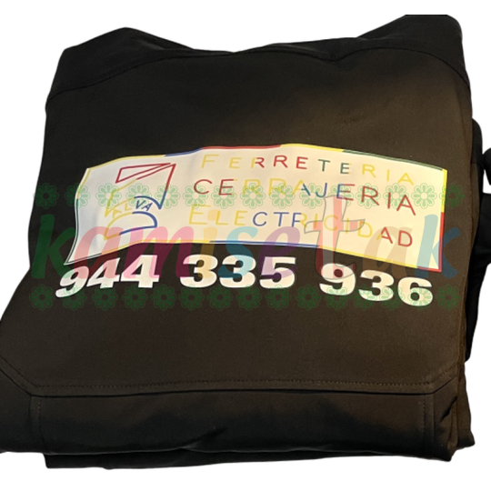 Polos negros de Ferreteria ALVA de Santutxu