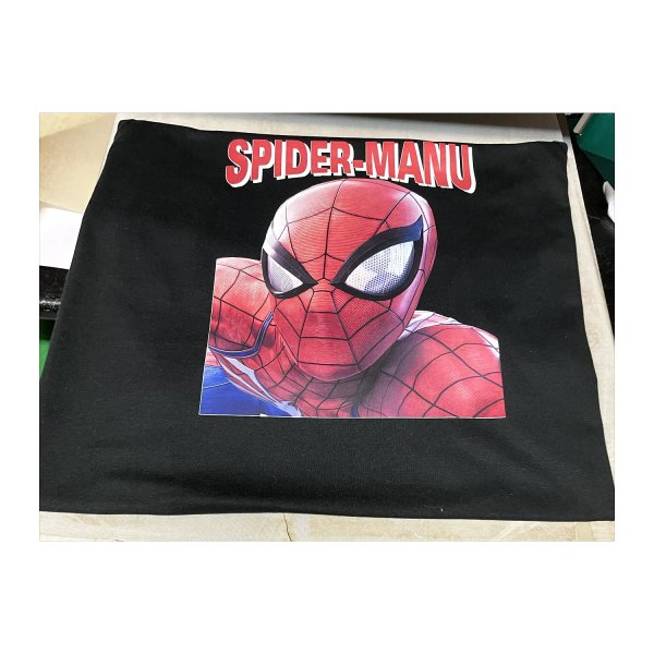Camiseta "SPIDER-MANU"